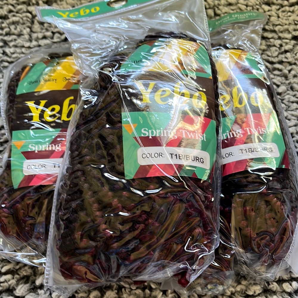 Yebro 3 pack of Spring Twist ombré  color synthetic hair extensions T1B/Burgundy